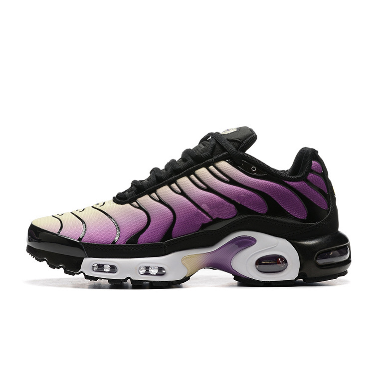 Womens Lifestyle |  Felicity Farr Air Max Plus Lifestyle Black/White/Hot Punch